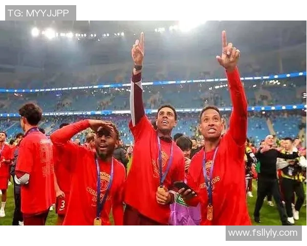 西悉尼足球队迎战浦和红钻展开激烈较量争夺亚冠联赛宝贵积分